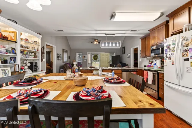 $250,000 | 6030 Highway 43 North, Carriere, MS 39426