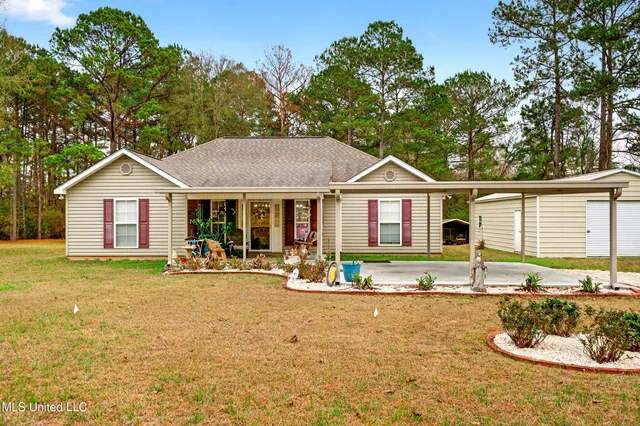 $250,000 | 6030 Highway 43 North, Carriere, MS 39426