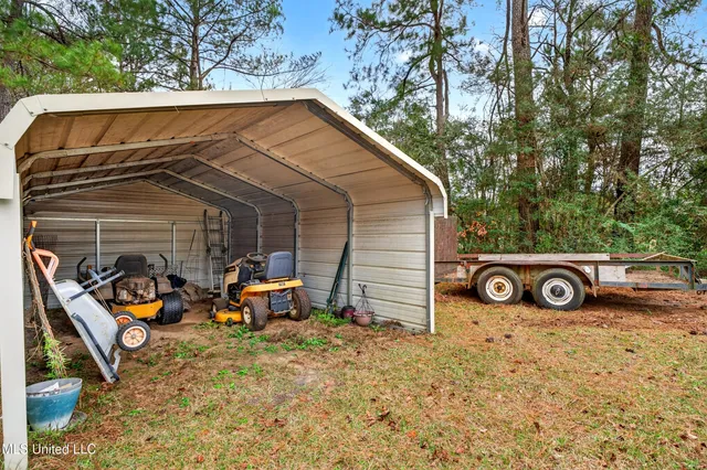 $250,000 | 6030 Highway 43 North, Carriere, MS 39426