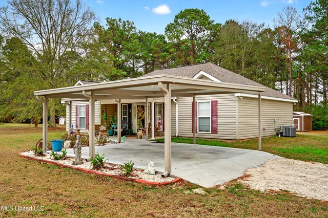 $250,000 | 6030 Highway 43 North, Carriere, MS 39426