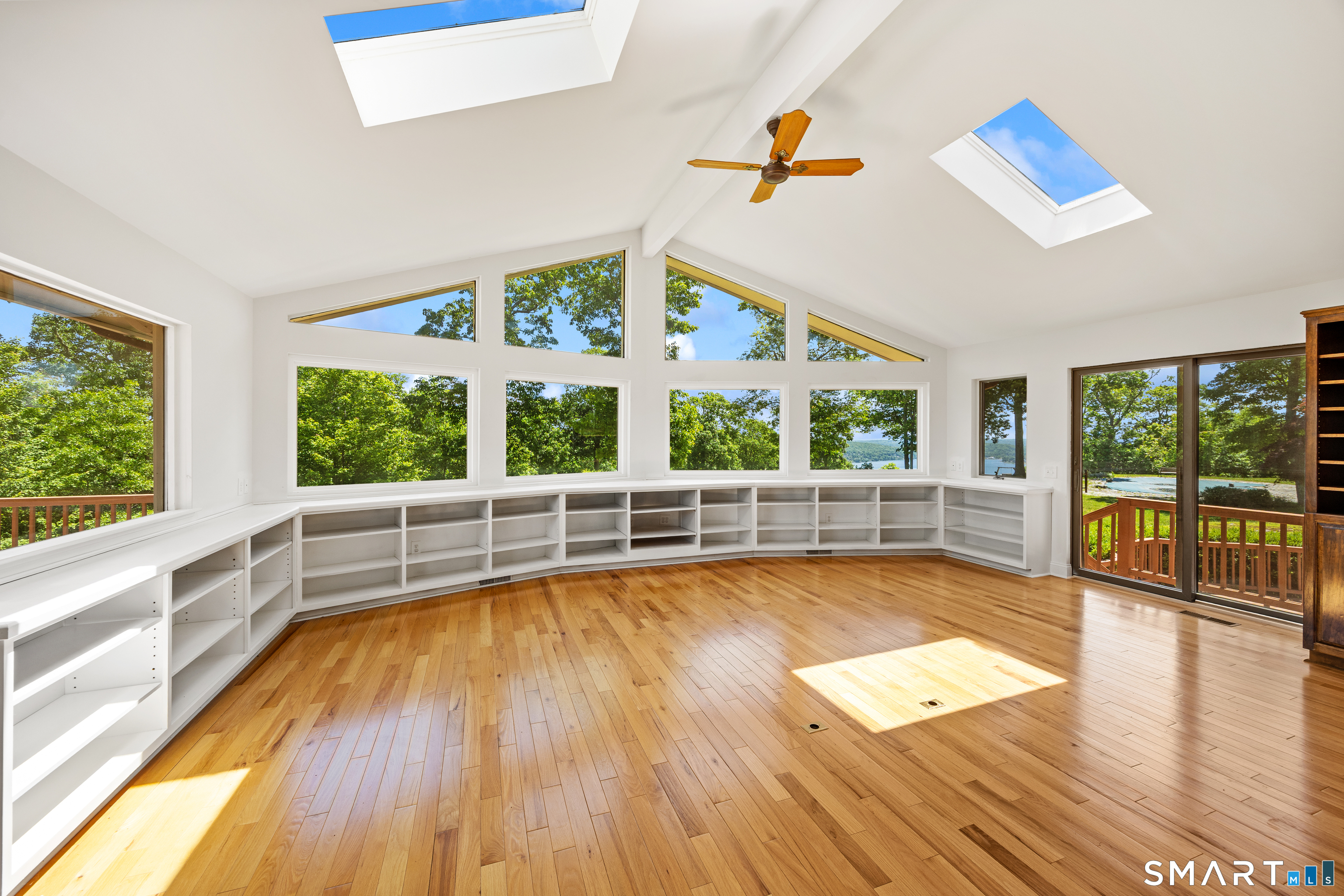 162 Short Woods Road New Fairfield, CT 06812 - Photo 12 of 40