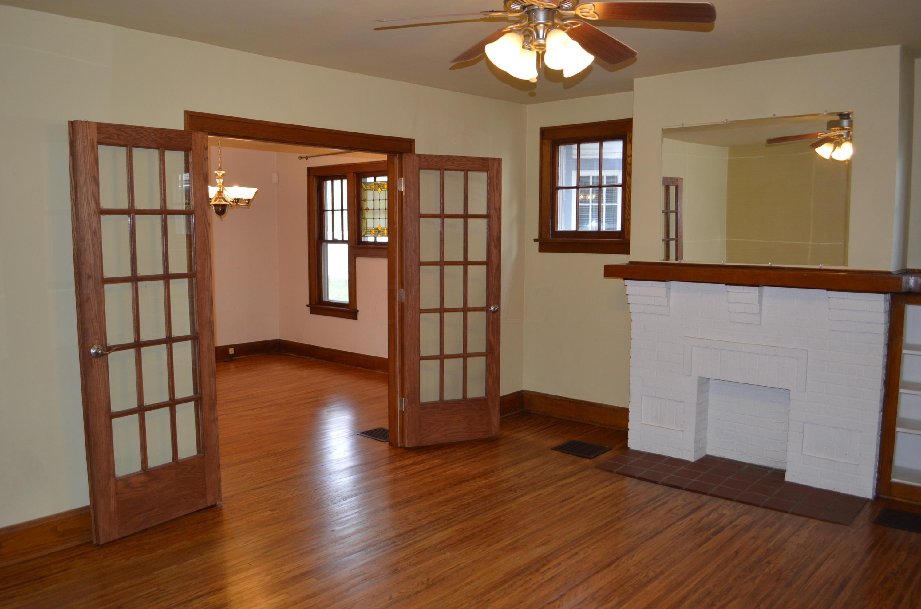 144 East Pacemont Road Columbus, OH 43202 - Photo 3 of 19