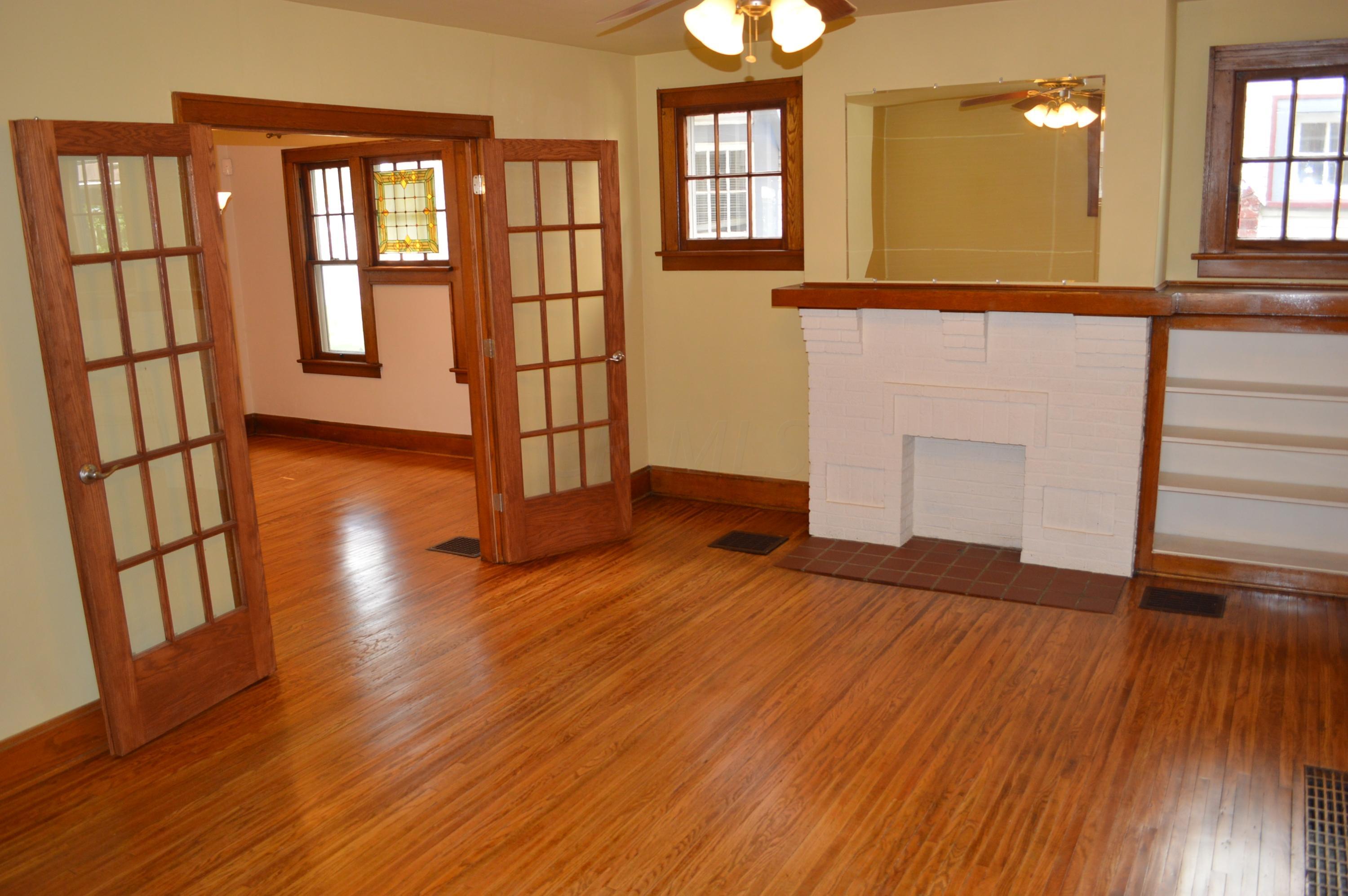 144 East Pacemont Road Columbus, OH 43202 - Photo 4 of 19