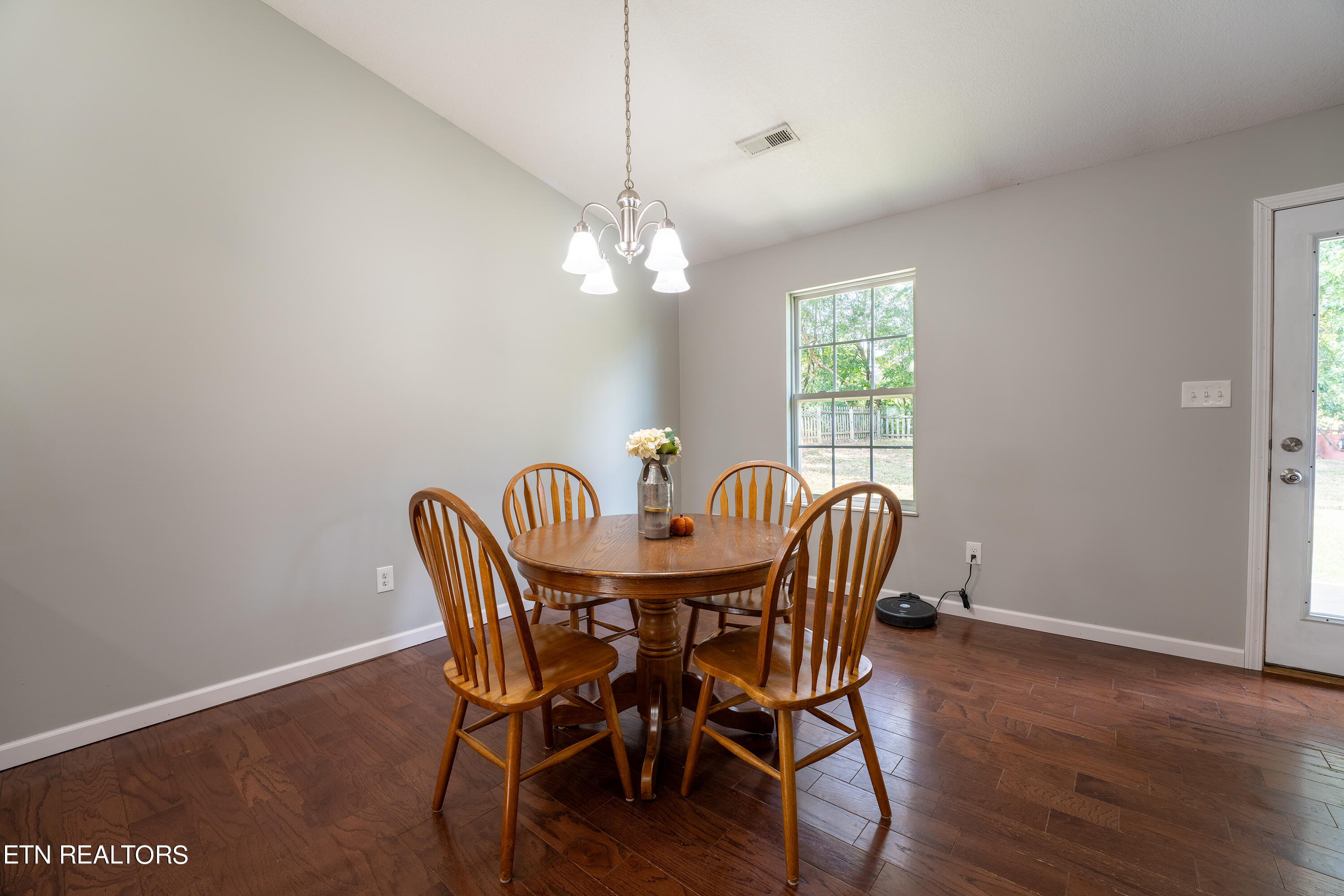 7649 Bud Hawkins Road Corryton, TN 37721 - Photo 6 of 27 5