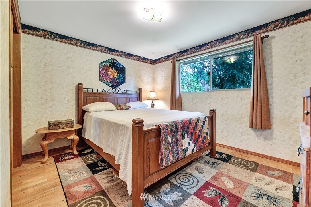 503 240th Street Southeast Bothell, WA 98021 - Photo 15 of 33