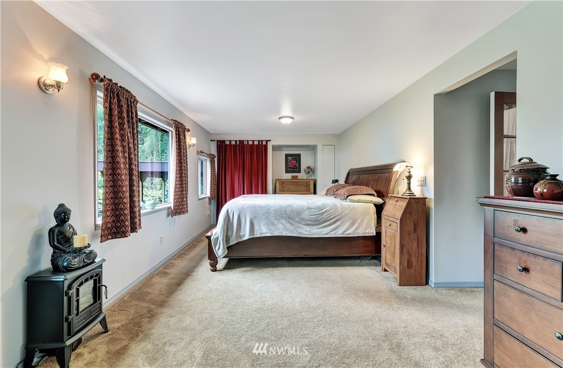 503 240th Street Southeast Bothell, WA 98021 - Photo 17 of 33