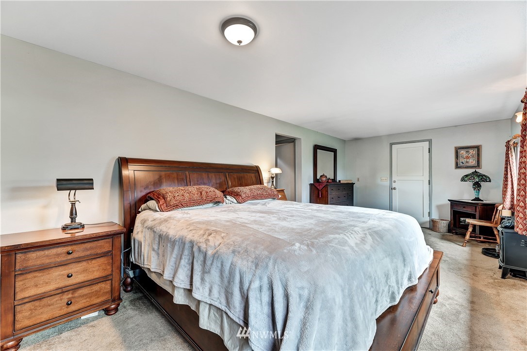 503 240th Street Southeast Bothell, WA 98021 - Photo 18 of 33