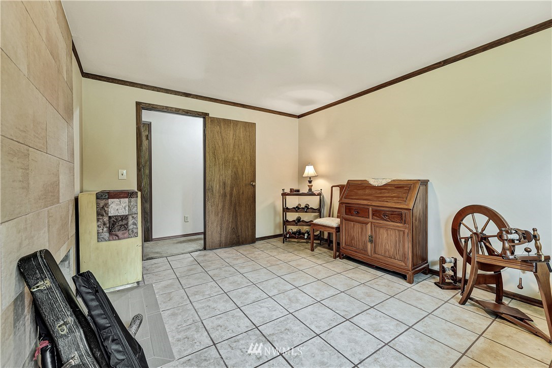 503 240th Street Southeast Bothell, WA 98021 - Photo 22 of 33