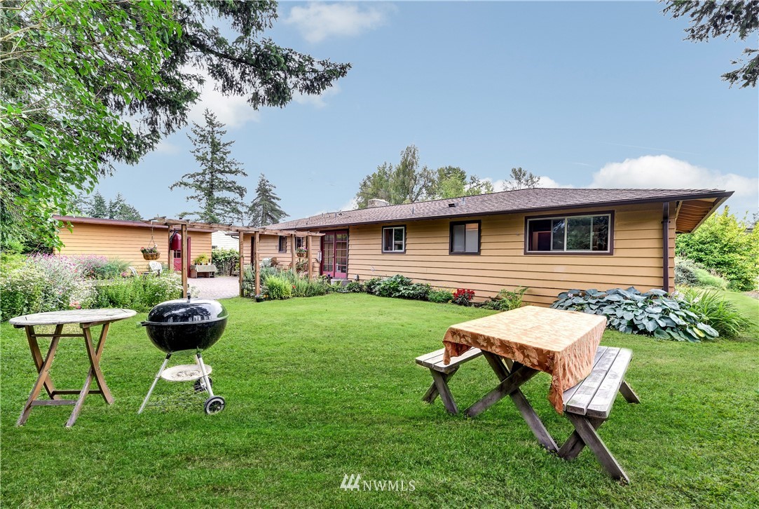 503 240th Street Southeast Bothell, WA 98021 - Photo 27 of 33