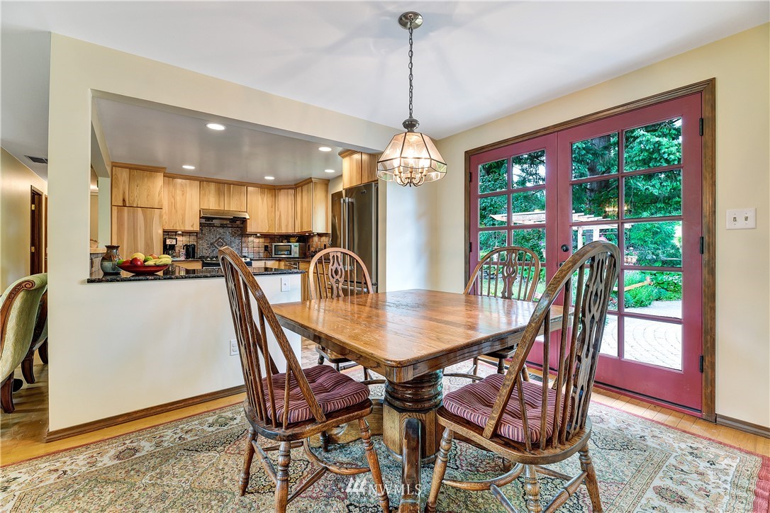 503 240th Street Southeast Bothell, WA 98021 - Photo 8 of 33