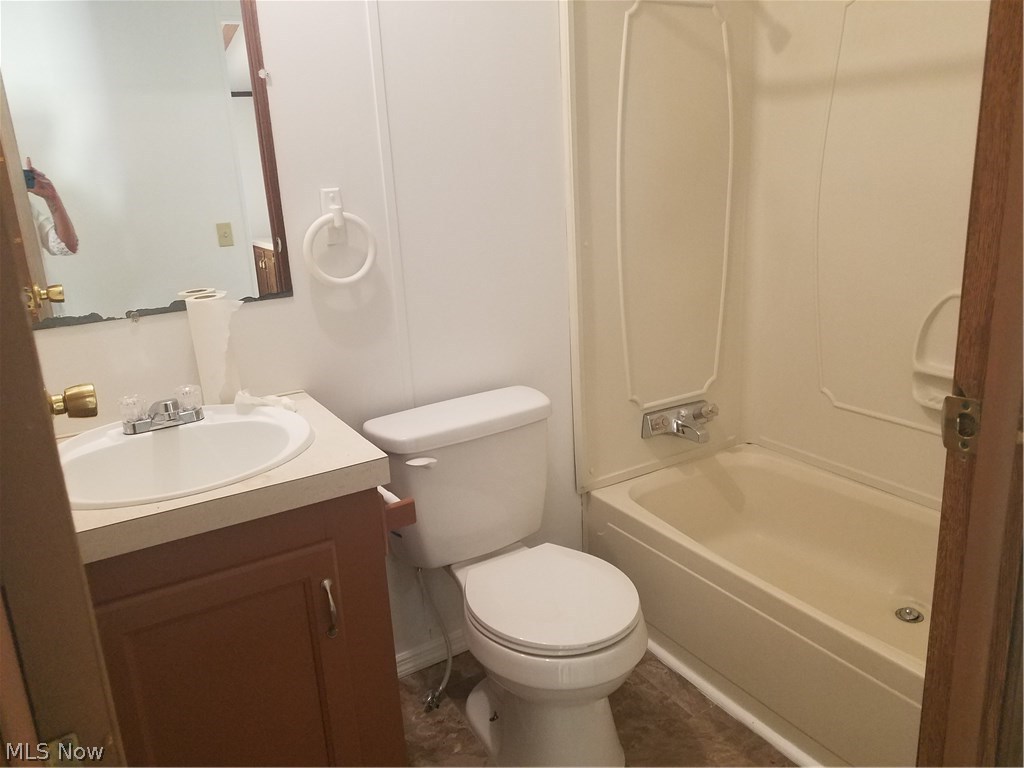409 State Street Bowerston, OH 44695 - Photo 11 of 13