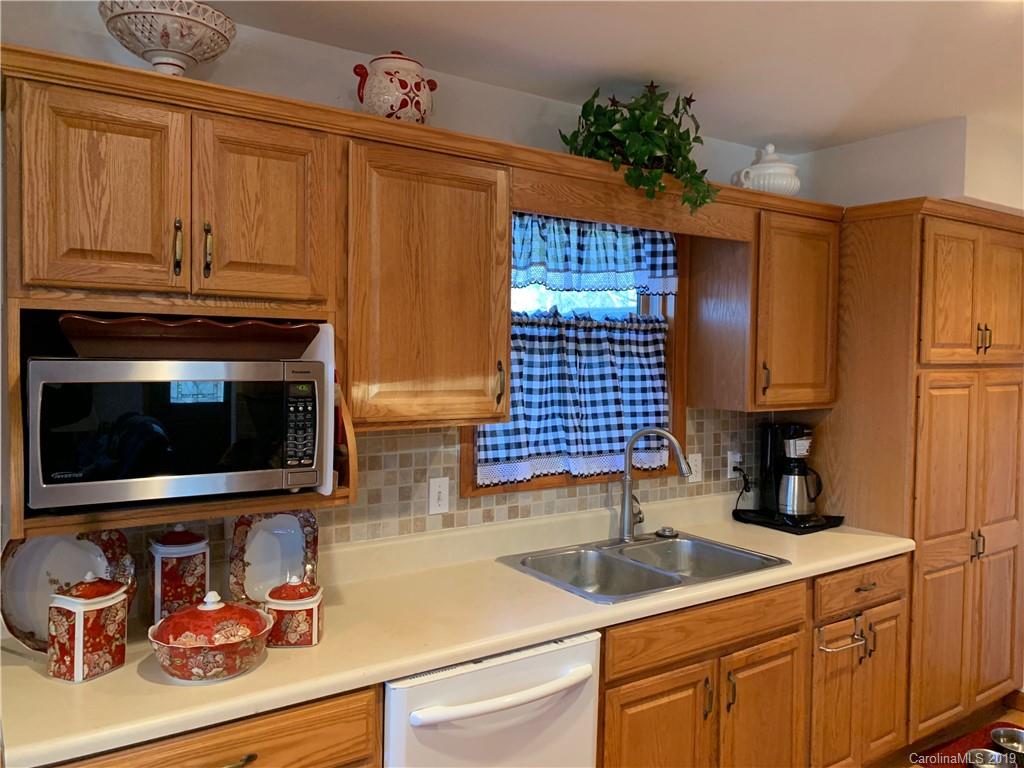 141 Echo Ridge Road Whittier, NC 28789 - Photo 12 of 30 Gallery Image 12