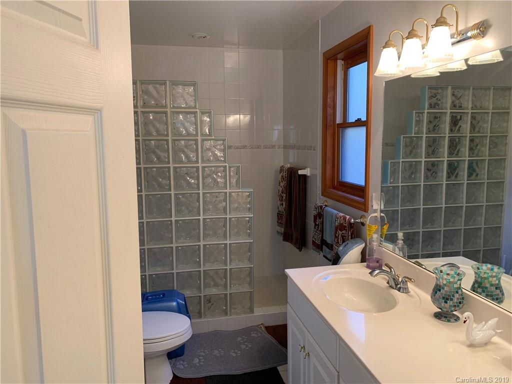 141 Echo Ridge Road Whittier, NC 28789 - Photo 17 of 30 Gallery Image 17