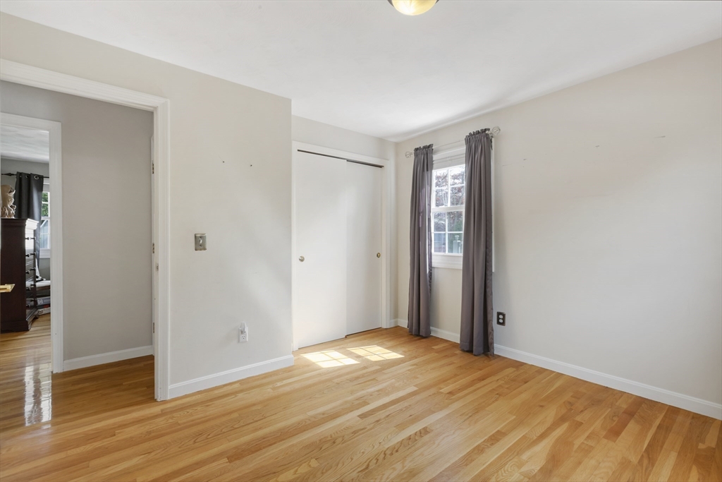 706 Lawton Street Fall River, MA 02721 - Photo 21 of 42