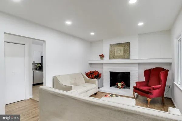 $599,900 | 11209 Midvale Road, Kensington, MD 20895