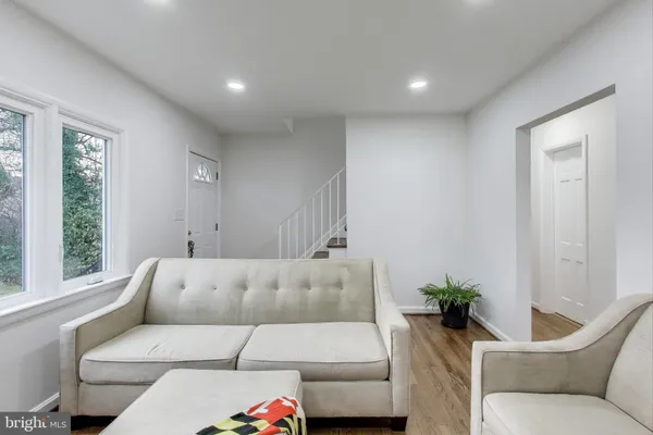 $599,900 | 11209 Midvale Road, Kensington, MD 20895