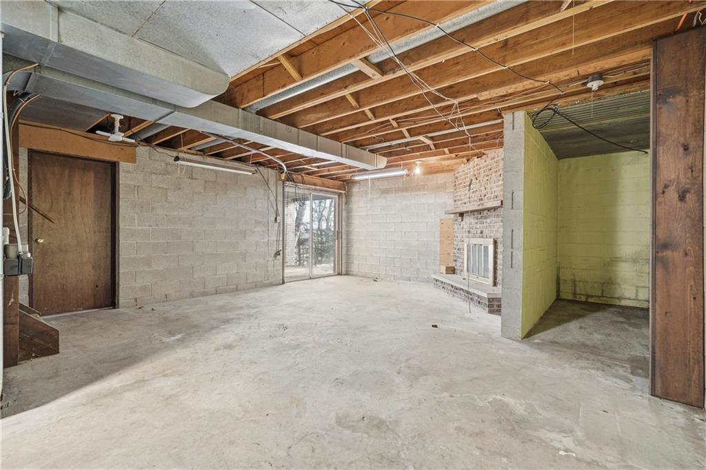 120 Grandview Drive Freeport, PA 16229 - Photo 37 of 40 a view of empty room