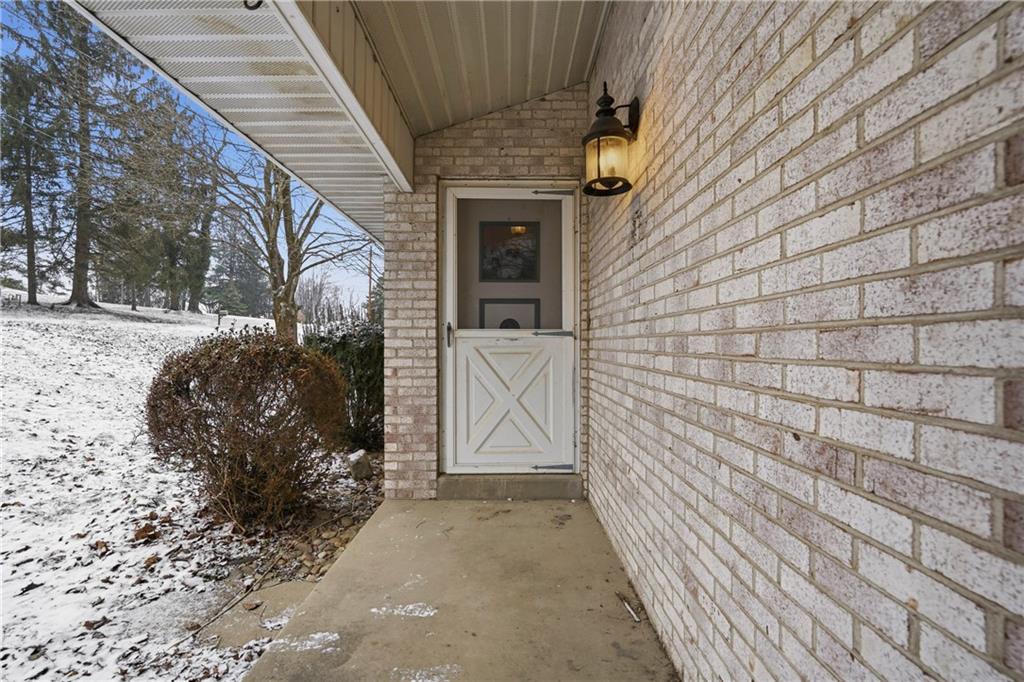 120 Grandview Drive Freeport, PA 16229 - Photo 8 of 40 a front view of a house with a yard