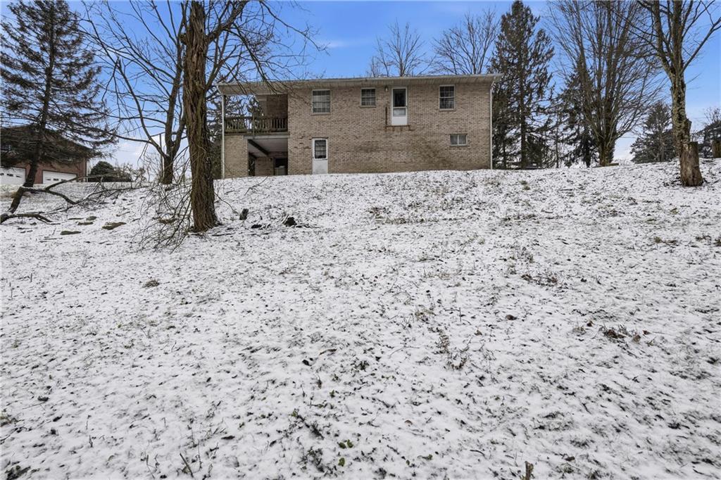 120 Grandview Drive Freeport, PA 16229 - Photo 10 of 40 a view of a backyard of the house