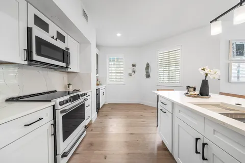 $875,000 | 250 Northeast 3rd Avenue, Unit 1209, Delray Beach, FL 33444
