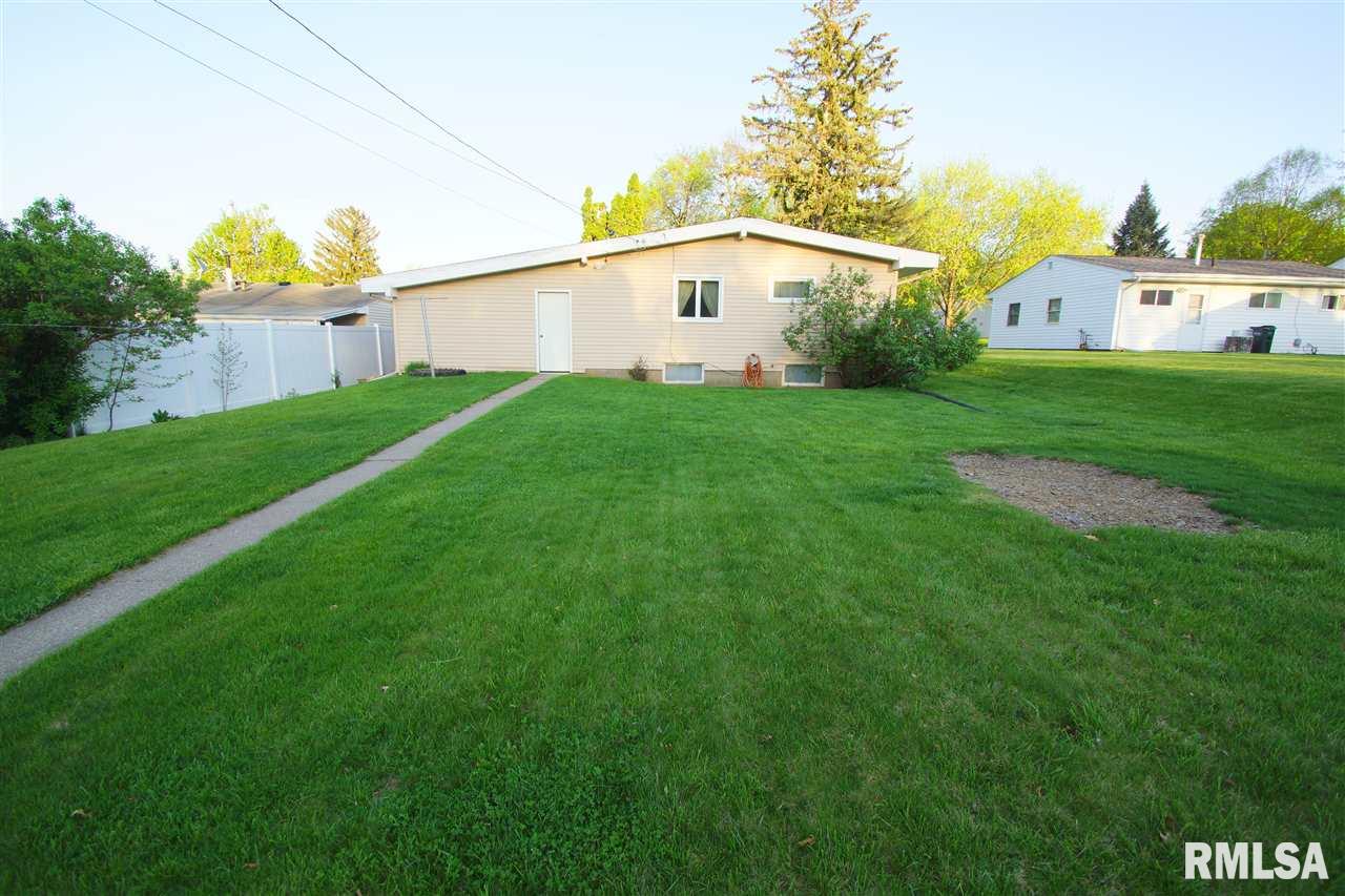 2874 Northhaven Road Davenport, IA 52804 - Photo 18 of 18 Gallery Image 18