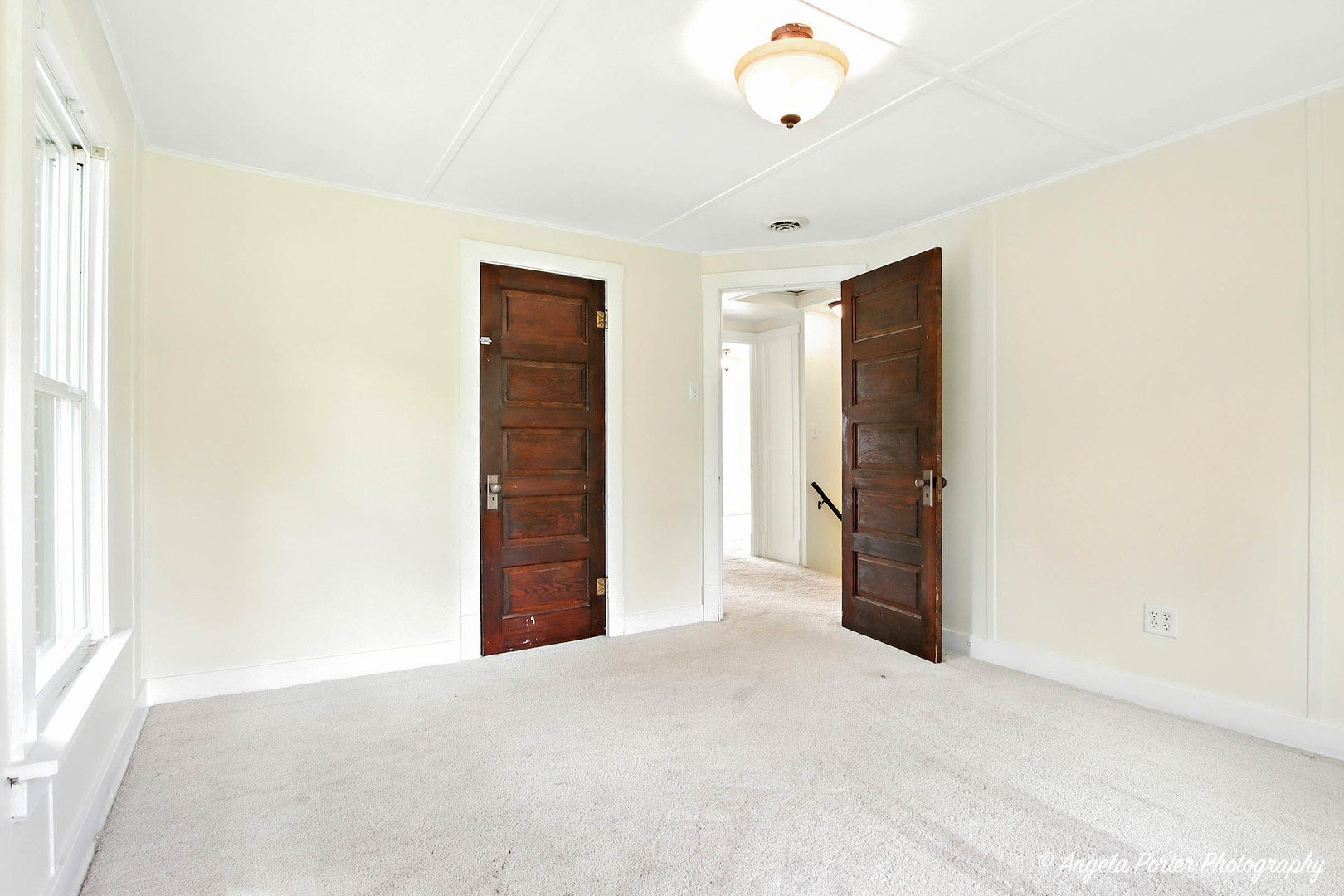 41028 North Ridge Circle Antioch, IL 60002 - Photo 20 of 29 a view of a room with a hallway