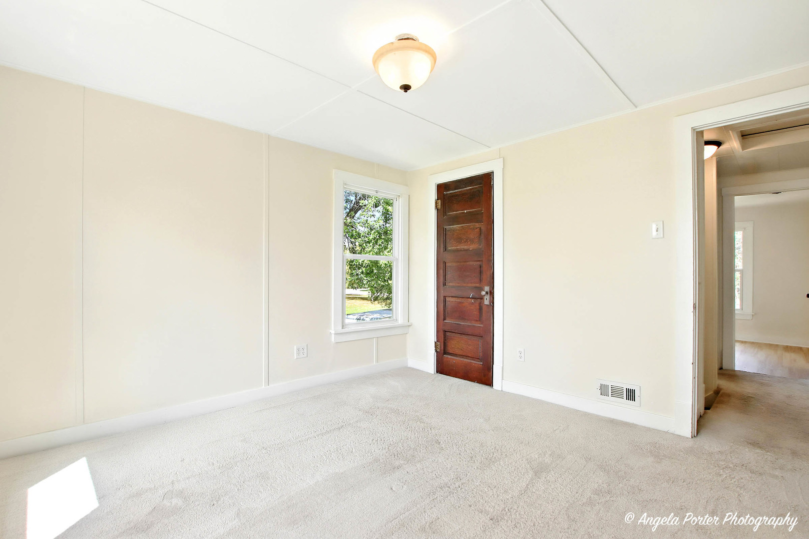 41028 North Ridge Circle Antioch, IL 60002 - Photo 23 of 29 a view of an empty room with a window