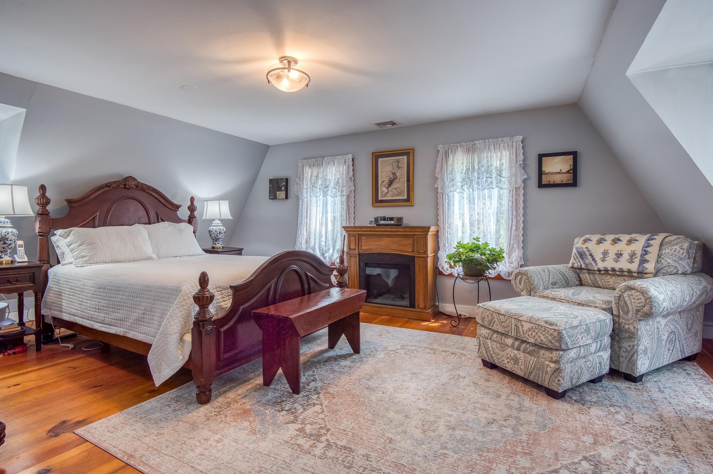 33 Roberts Road Center Conway, NH 03813 - Photo 4 of 54