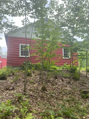 $824,900 | 33 Roberts Road, Center Conway, NH 03813