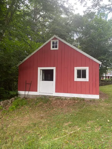 $824,900 | 33 Roberts Road, Center Conway, NH 03813