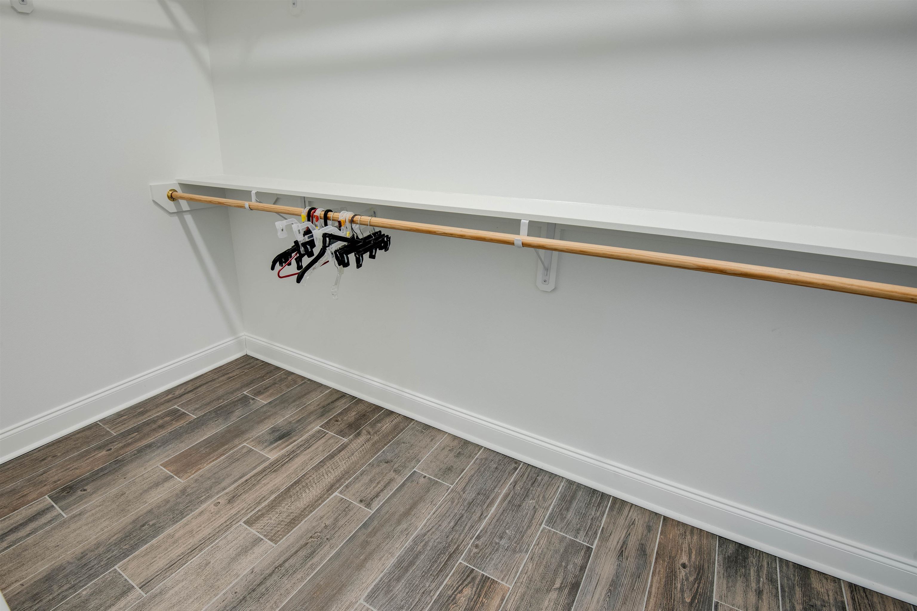 9843 Chipper Lane Foley, AL 36535 - Photo 20 of 34 Walk In Closets
