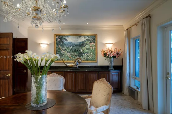 $12,999,000 | 6465 Pine Tree Dr Circle, Miami Beach, FL 33141