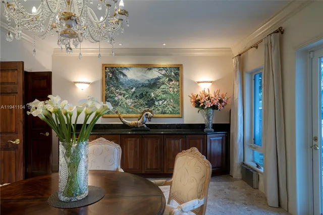 $13,900,000 | 6465 Pine Tree Dr Circle, Miami Beach, FL 33141