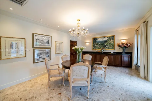 $13,900,000 | 6465 Pine Tree Dr Circle, Miami Beach, FL 33141