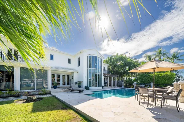 $12,999,000 | 6465 Pine Tree Dr Circle, Miami Beach, FL 33141