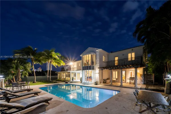 $12,999,000 | 6465 Pine Tree Dr Circle, Miami Beach, FL 33141