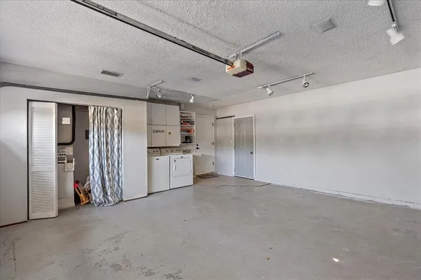 a view of a garage