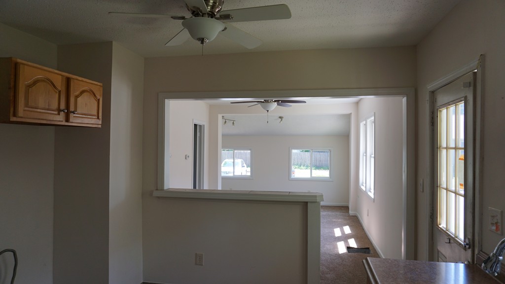 52 Emily Street Springfield, MA 01109 - Photo 5 of 12 Gallery Image 5