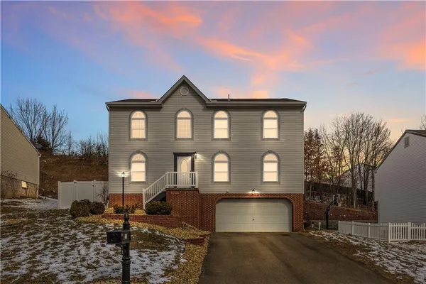 $2,500 | 123 Stratford Court, New Stanton, PA 15672