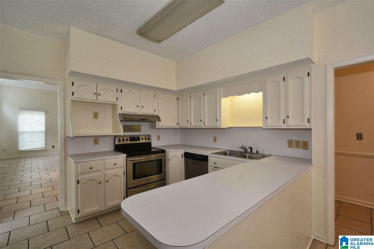 3021 Cobblestone Trace Birmingham, AL 35243 - Photo 13 of 30 Gallery Image 13