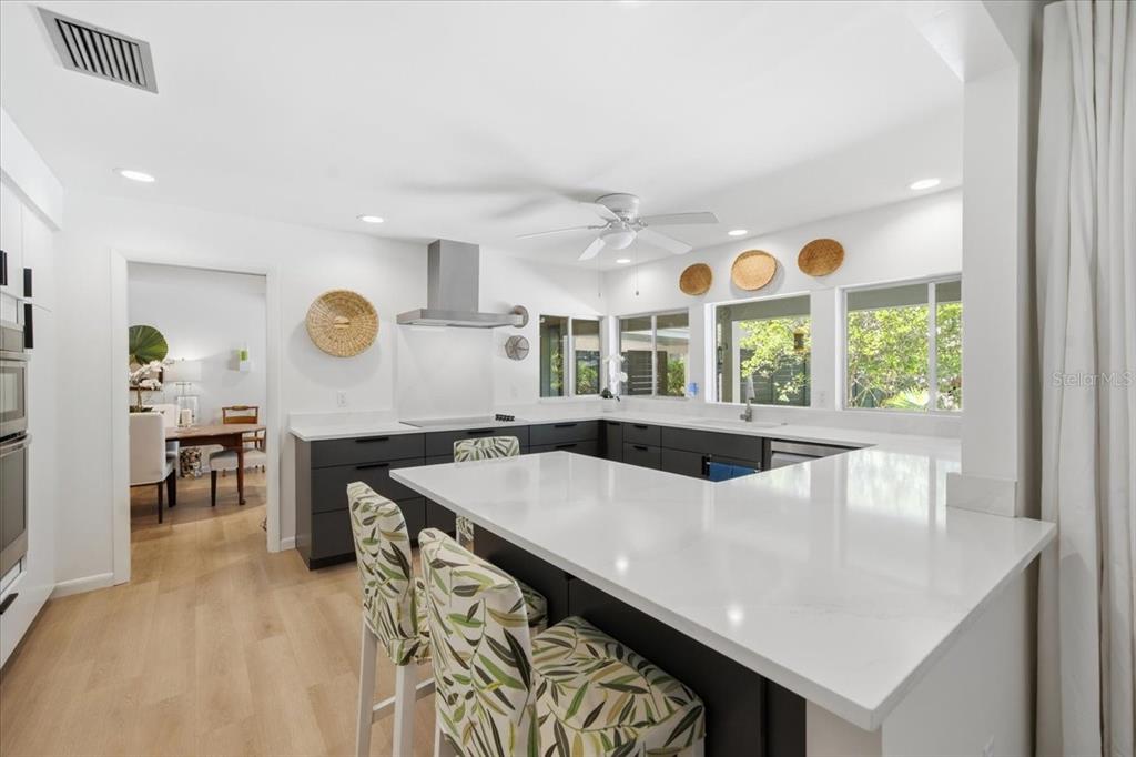 10502 Sago Road Tampa, FL 33618 - Photo 10 of 45 Gallery Image 10
