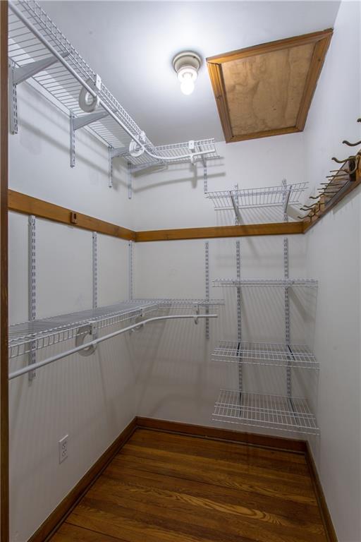 418 Sangree Road Pittsburgh, PA 15237 - Photo 16 of 24 Walk-in Closet