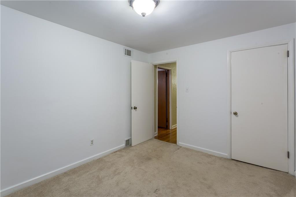 418 Sangree Road Pittsburgh, PA 15237 - Photo 18 of 24 Second Bedroom