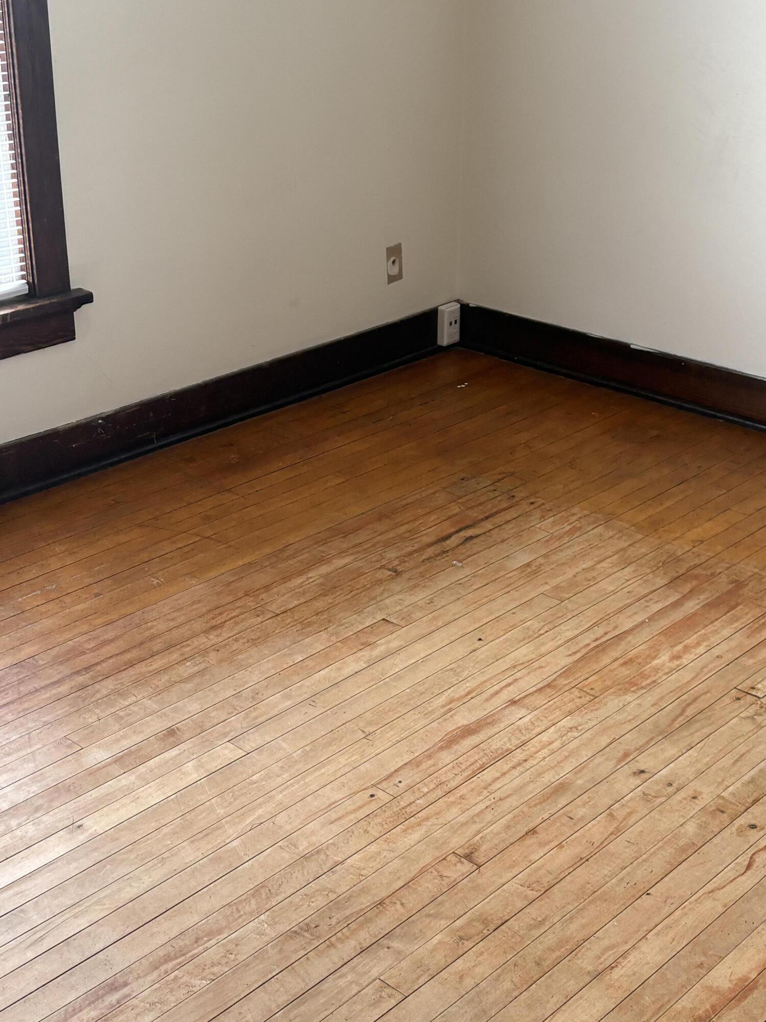 417 North 5th Street Manitowoc, WI 54220 - Photo 8 of 10 IMG_0387