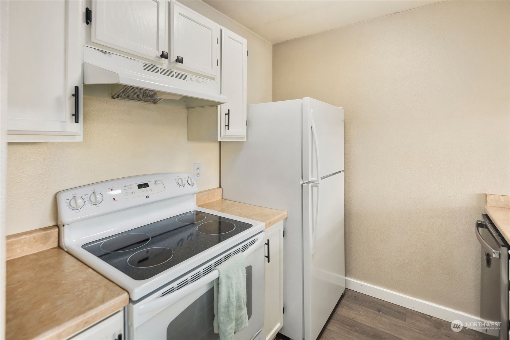 3233 Northeast 12th Street, Unit 310 Renton, WA 98056 - Photo 24 of 30 Gallery Image 24