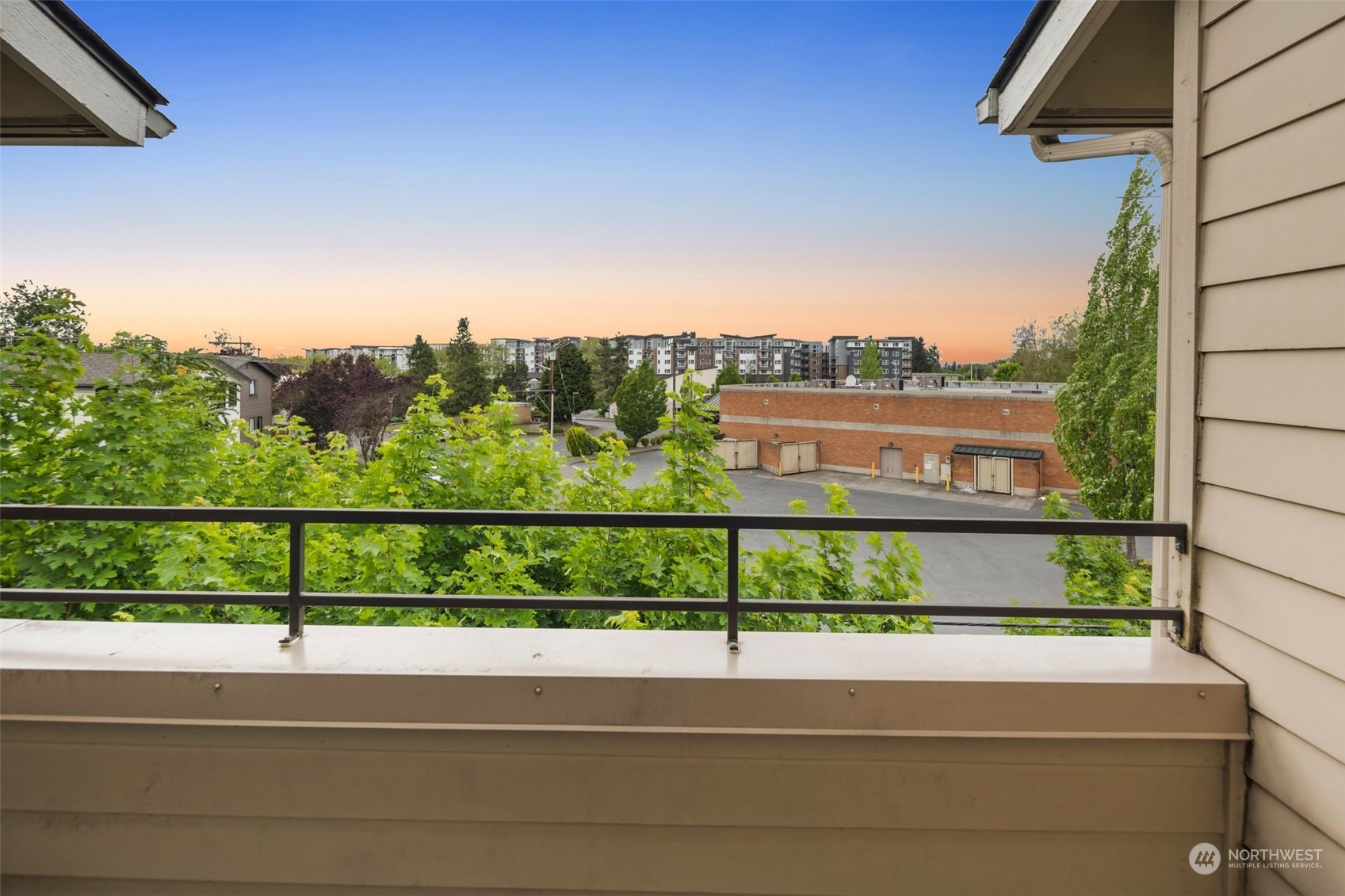 3233 Northeast 12th Street, Unit 310 Renton, WA 98056 - Photo 27 of 30 Gallery Image 27