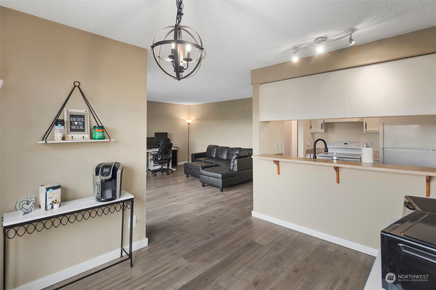 3233 Northeast 12th Street, Unit 310 Renton, WA 98056 - Photo 6 of 30 Gallery Image 6