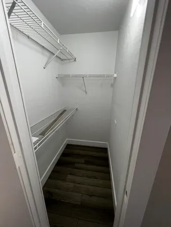 $650 | 3800 Southwest 20th Avenue, Unit 305, Gainesville, FL 32607