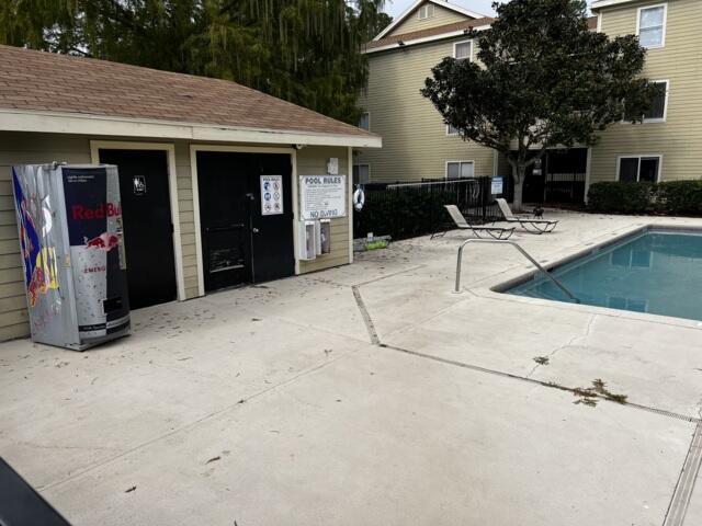 3800 Southwest 20th Avenue, Unit 305 Gainesville, FL 32607 - Photo 4 of 21 IMG-7357
