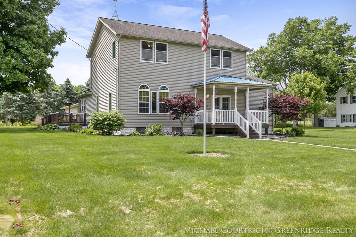 951 West Freeport Road Freeport, MI 49325 - Photo 1 of 31 IMG_1001